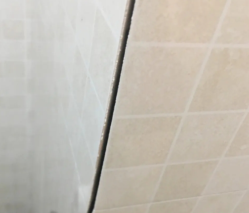 商南瓷砖空鼓维修公司分享阳台瓷砖脱落的修复过程可以分为以下几个步骤